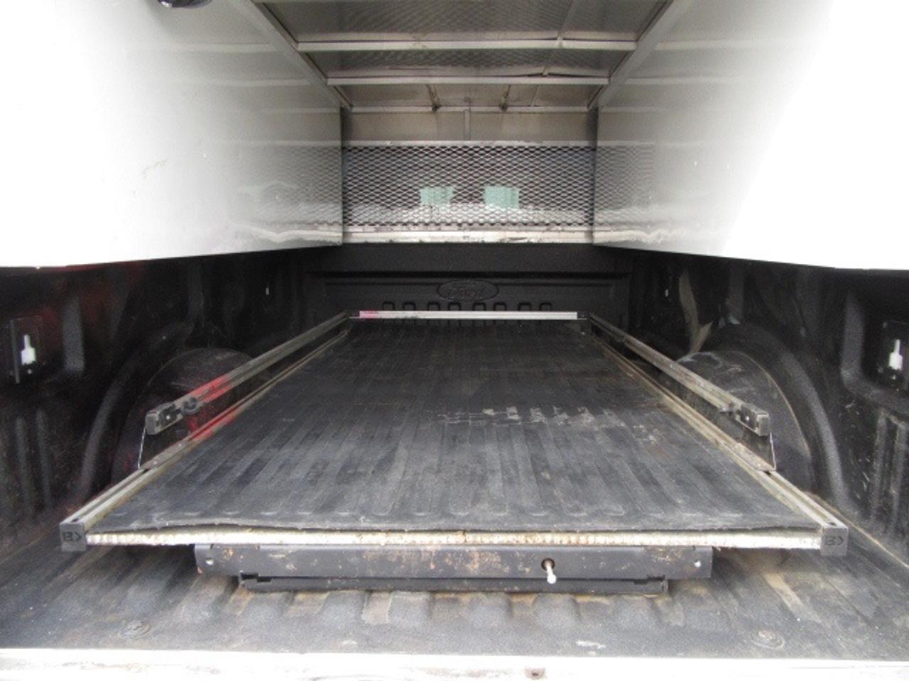 2020 Ford F-350 CREW CAB 4X4 HI-RAIL PACKAGE 8FT BOX Photo