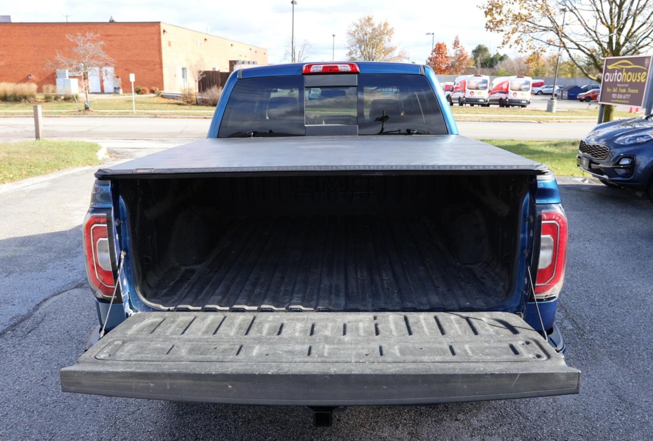 2018 GMC Sierra 1500 SLT-ALLTERRAIN-4WD/CREW CAB/NAV/LEATHER/SUNROOF/BL Photo
