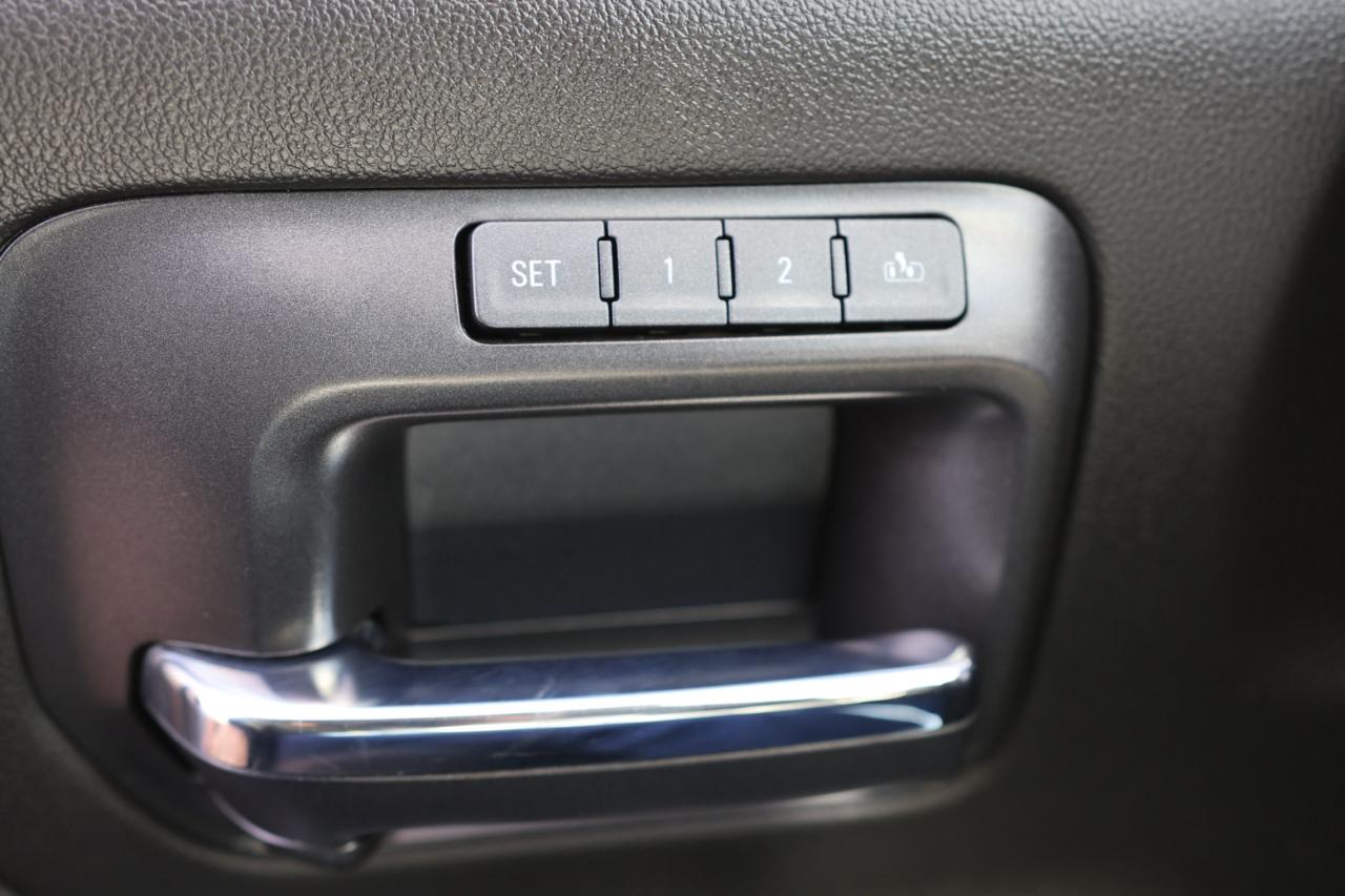 2018 GMC Sierra 1500 SLT-ALLTERRAIN-4WD/CREW CAB/NAV/LEATHER/SUNROOF/BL Photo