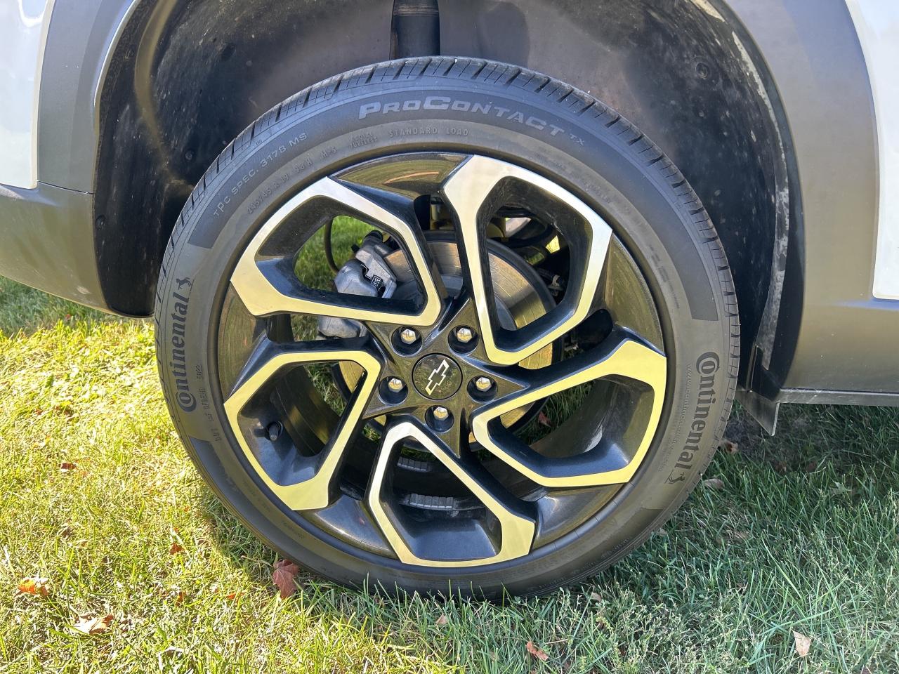 2024 Chevrolet Trax RS, CLEAN CARFAX, REMOTE START, SUNROOF, LEATHER! Photo