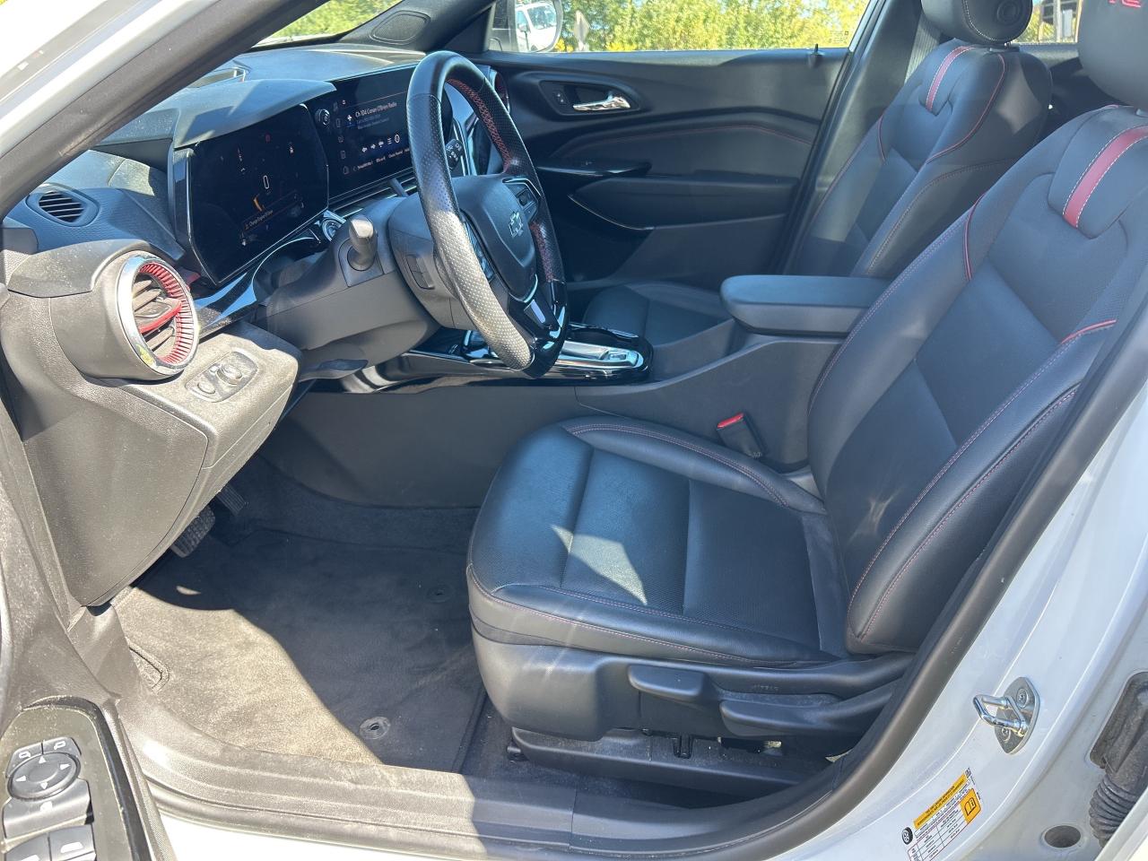 2024 Chevrolet Trax RS, CLEAN CARFAX, REMOTE START, SUNROOF, LEATHER! Photo