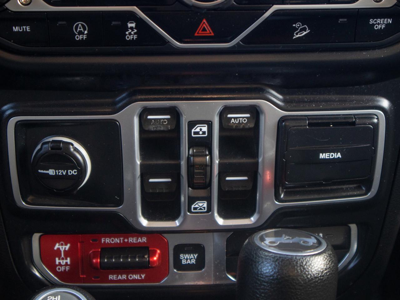 2018 Jeep WRANGLER UNLIMITED Rubicon- Removable Roof Photo