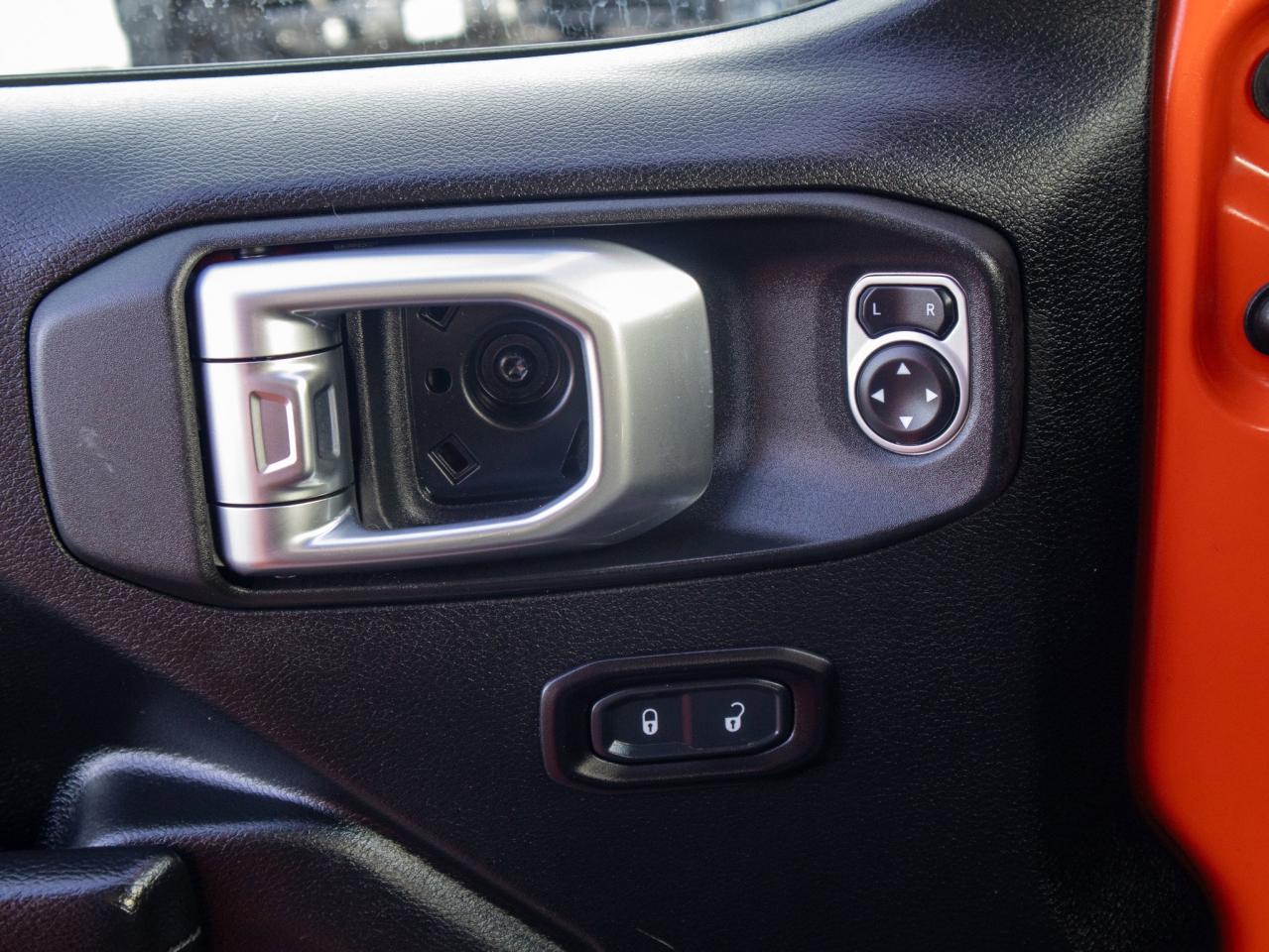 2018 Jeep WRANGLER UNLIMITED Rubicon- Removable Roof Photo