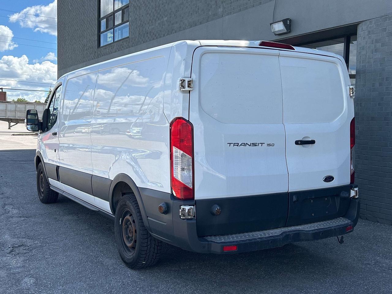 2018 Ford Transit Cargo Van T-150   3.7L   148'   RACKING   DIVIDER   LOW ROOF Photo3
