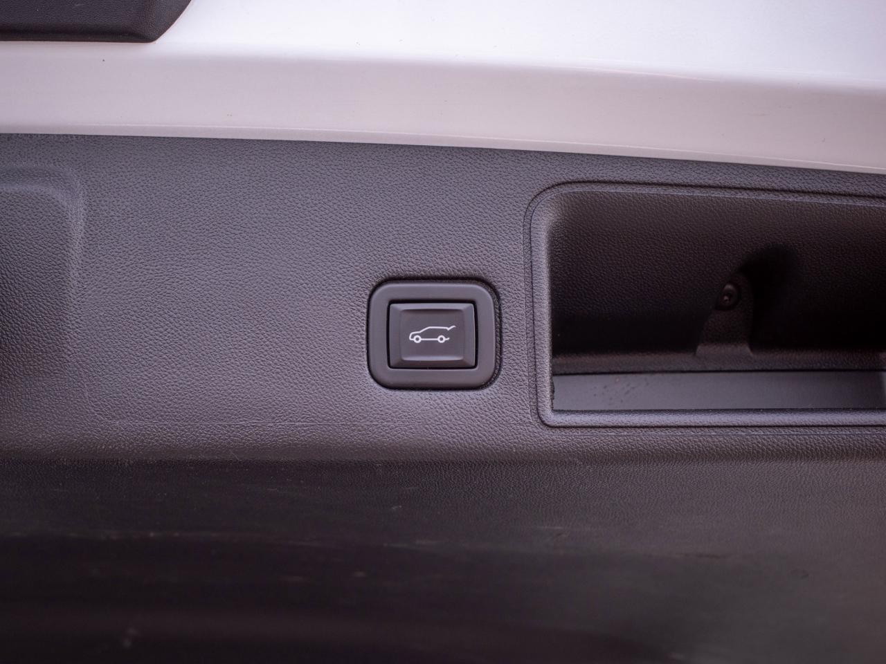 2022 GMC Terrain AT4 - Front Collision Warning Remote Engine Start Photo