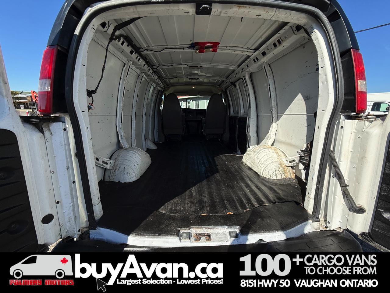 2015 GMC Savana Cargo Van 2500 + Divider Photo