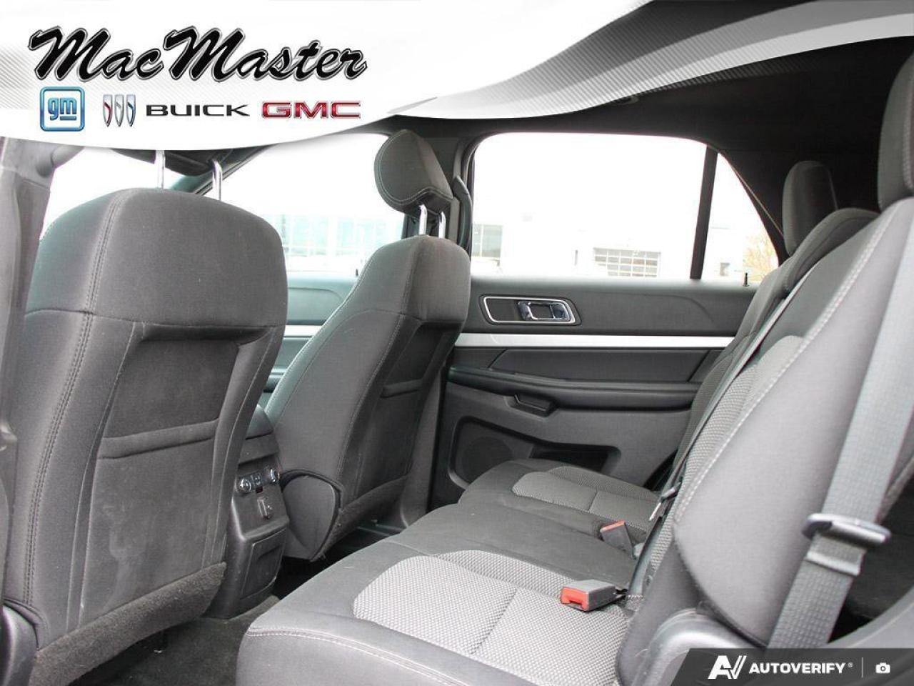 2017 Ford Explorer XLTXLT, V6, 4WD, NAV, ROOF, HEATED CLOTH, AS-TRADE Photo