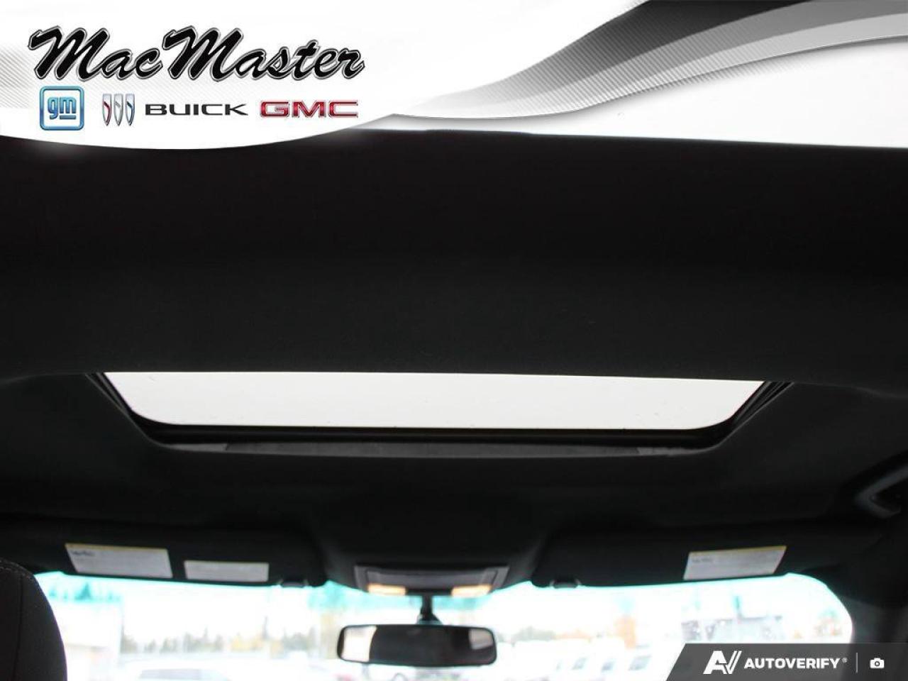 2017 Ford Explorer XLTXLT, V6, 4WD, NAV, ROOF, HEATED CLOTH, AS-TRADE Photo