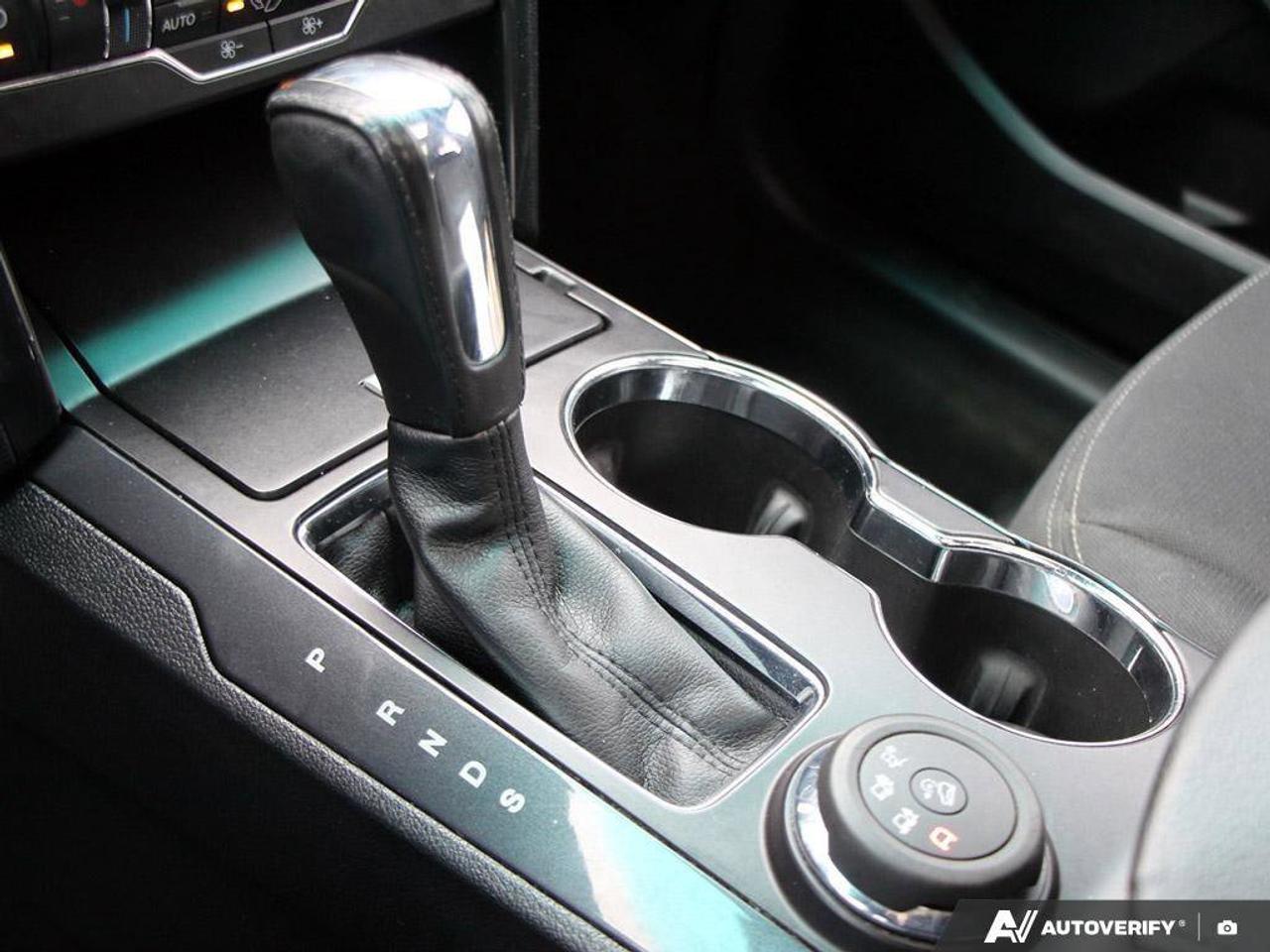 2017 Ford Explorer XLTXLT, V6, 4WD, NAV, ROOF, HEATED CLOTH, AS-TRADE Photo