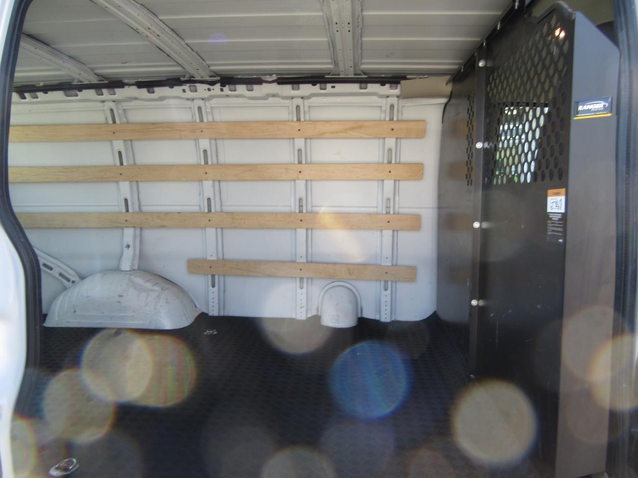 2023 GMC GMCSavana 2500 CARGO VAN WITH EXTENDED WARRANTY Photo