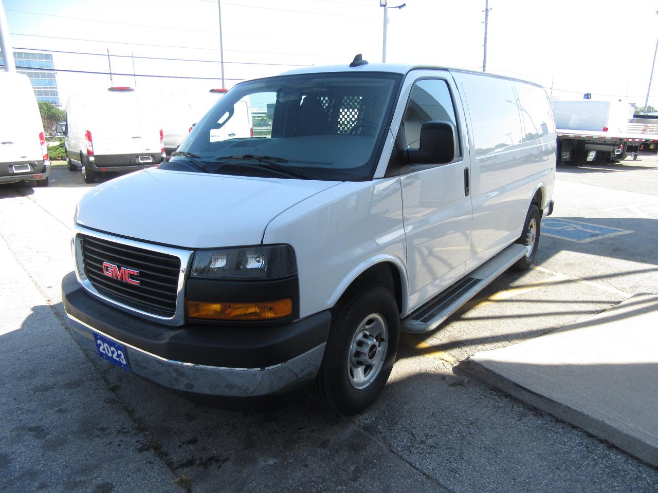 2023 GMC GMCSavana 2500 CARGO VAN WITH EXTENDED WARRANTY Photo