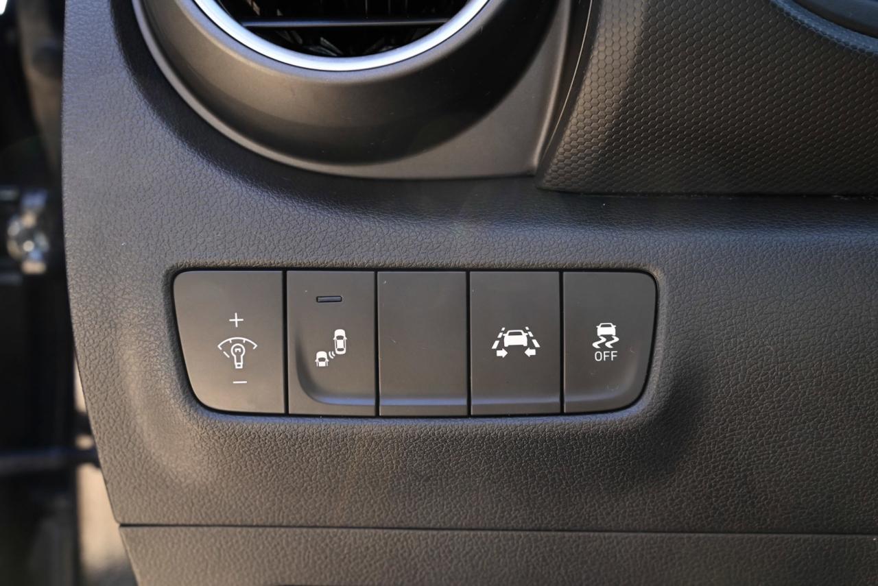 2021 Hyundai KONA CPO Rates starting from 3.99%oac/Leather/AWD Photo