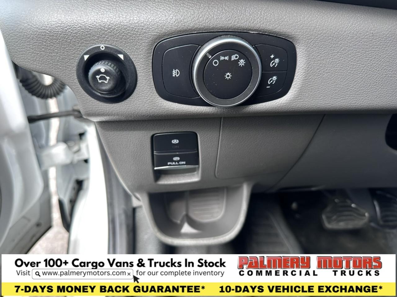 2023 Ford Transit Cargo Van SYNC 4 + DIVIDER Photo