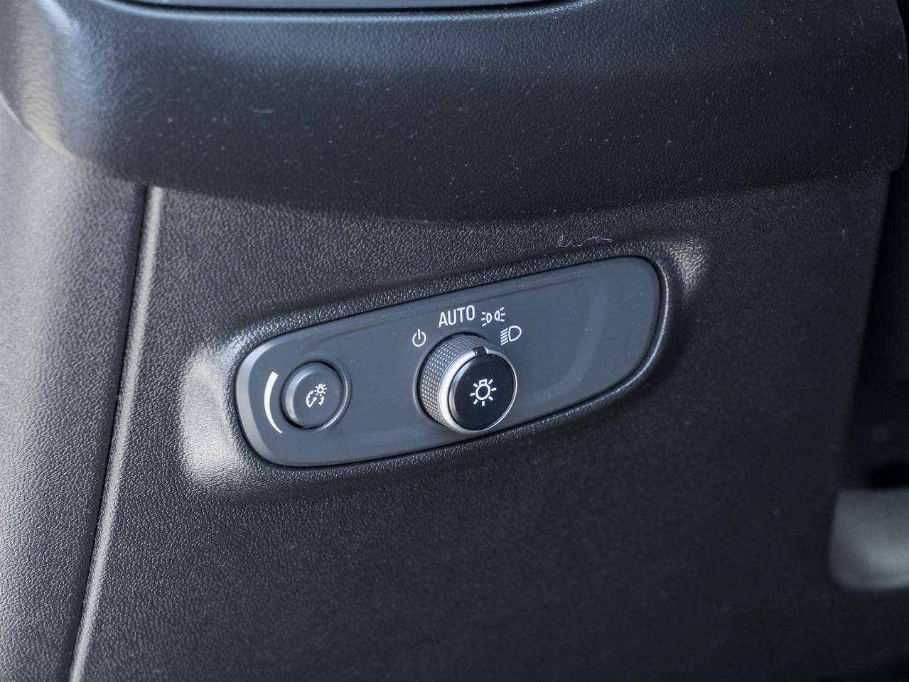 2019 Chevrolet Equinox AWD LT - Dealer Serviced-NO Accidents-Remote Start-Rear Cam-Heated Seats Photo