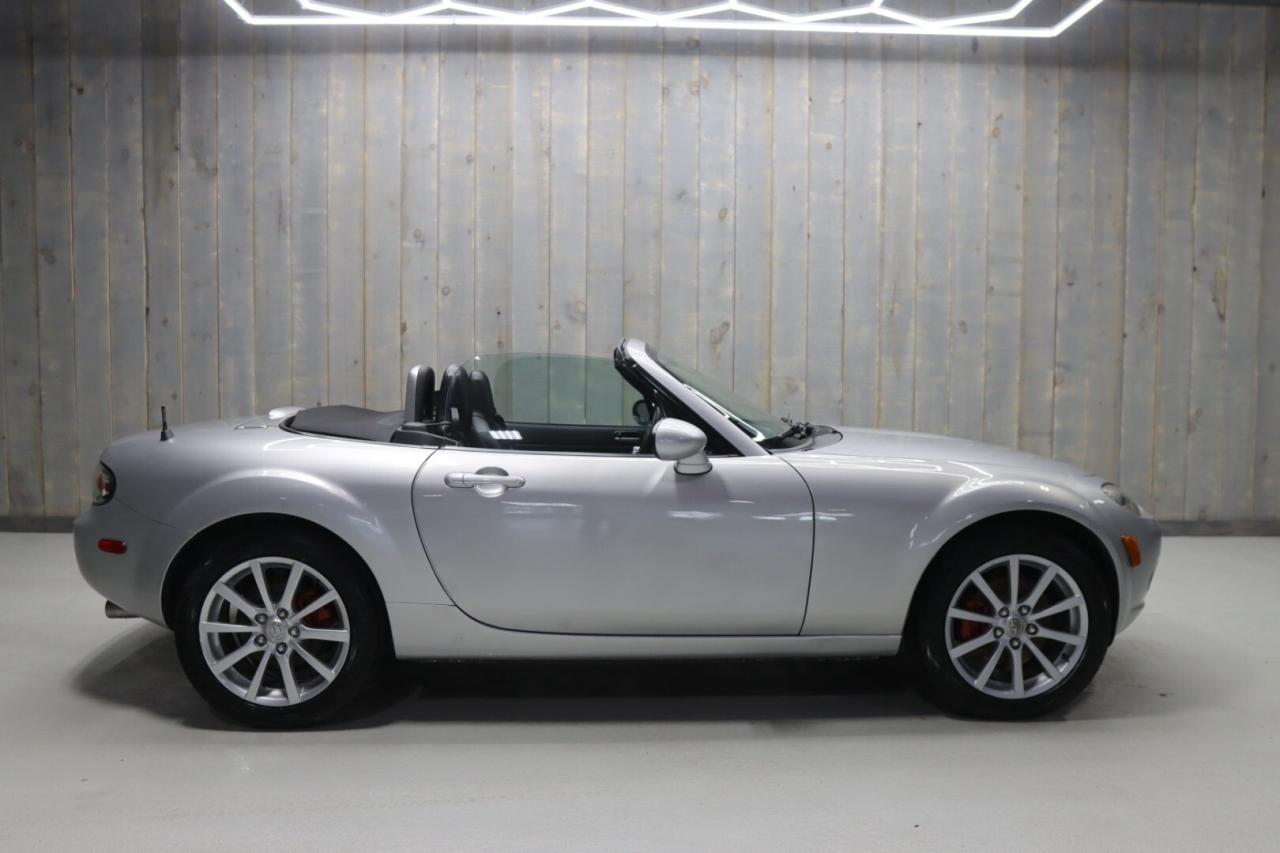 2007 Mazda MX-5 GT CONVERTIBLE  LOW KMS  MANUAL  NO ACCIDENTS Photo