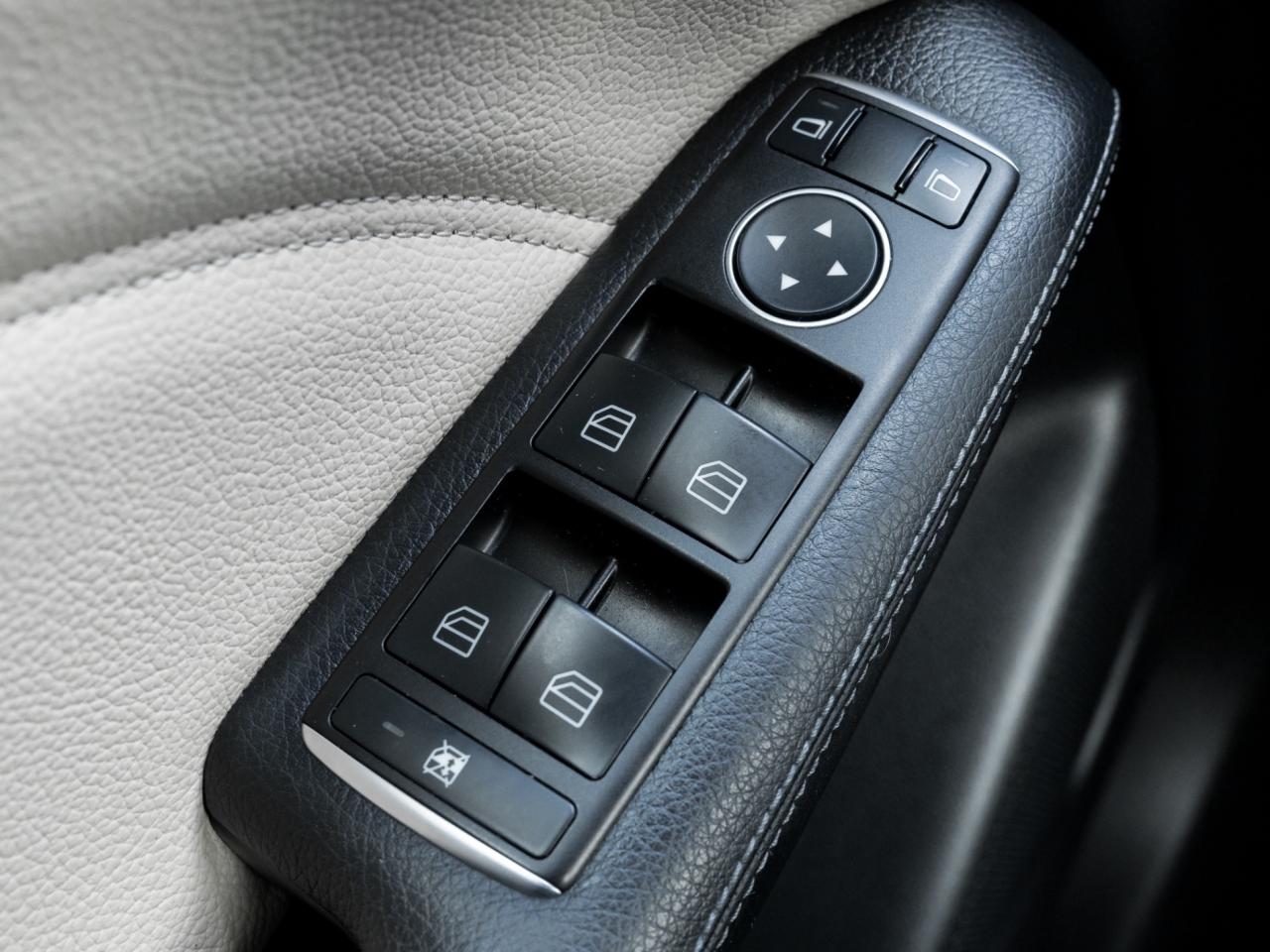 2016 Mercedes-Benz B-Class 4dr HB B 250 Sports Tourer 4MATIC LOW MILEAGE NO A Photo