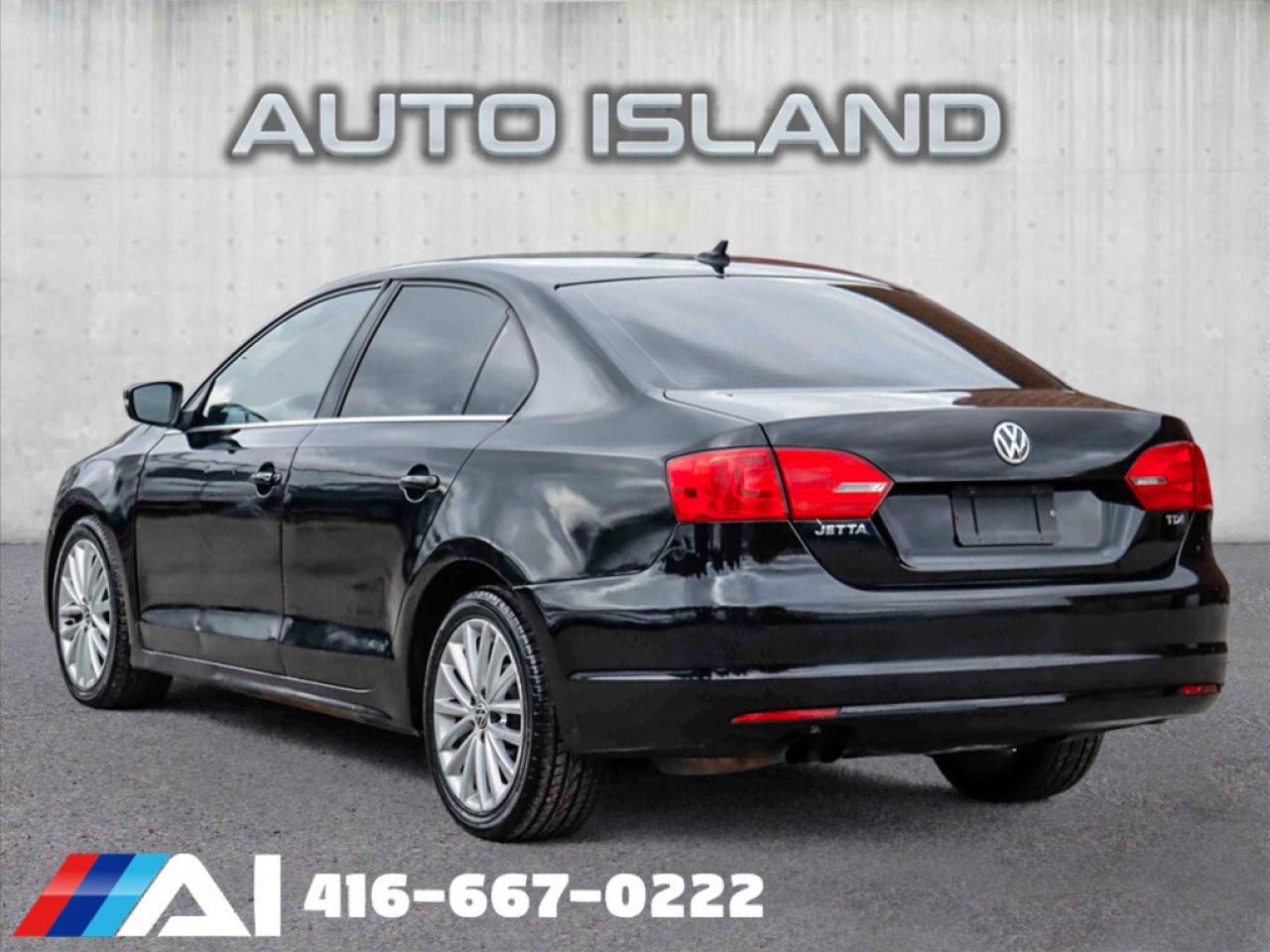 2012 Volkswagen Jetta Sedan 2.0T TDI DSG Highline Photo4