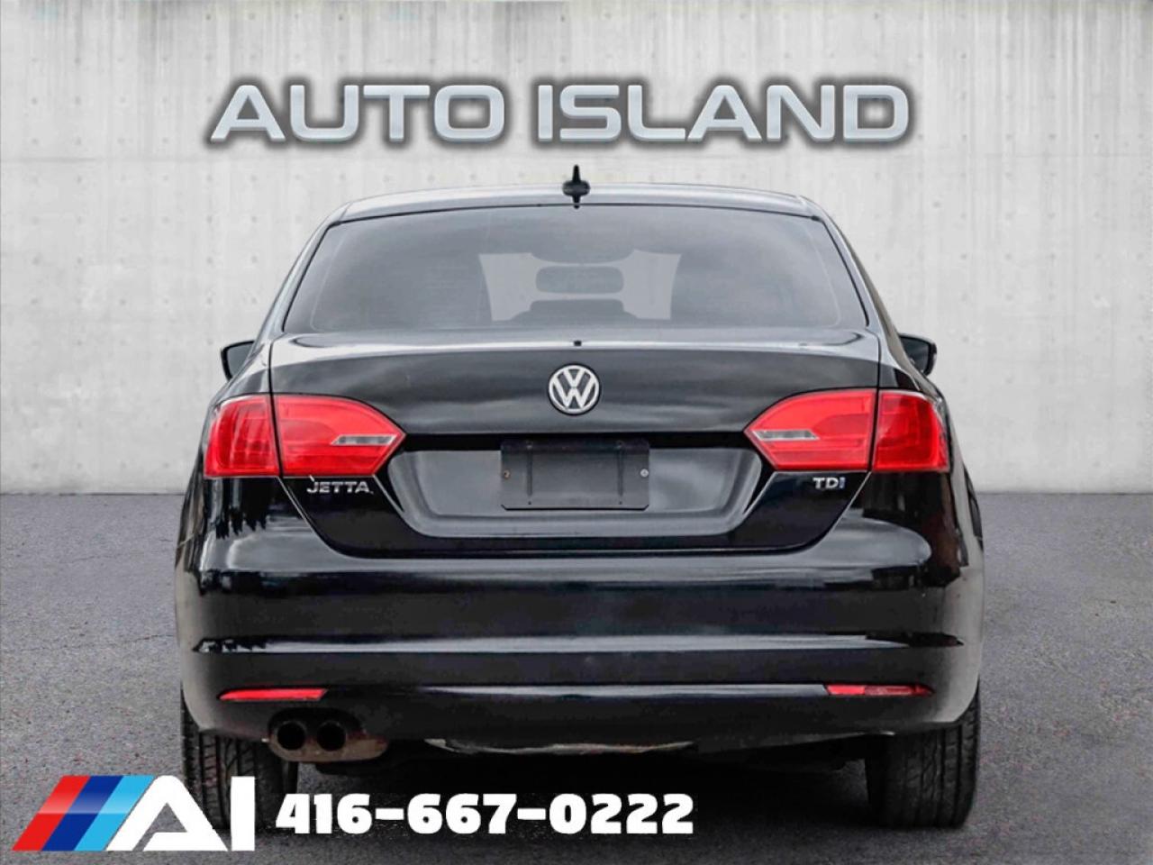 2012 Volkswagen Jetta Sedan 2.0T TDI DSG Highline Photo