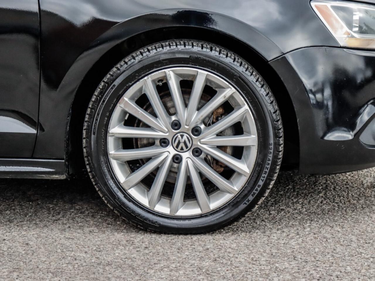 2012 Volkswagen Jetta Sedan 2.0T TDI DSG Highline Photo