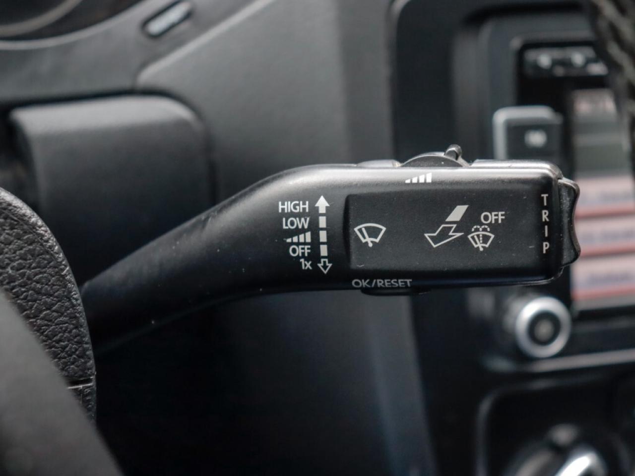 2012 Volkswagen Jetta Sedan 2.0T TDI DSG Highline Photo