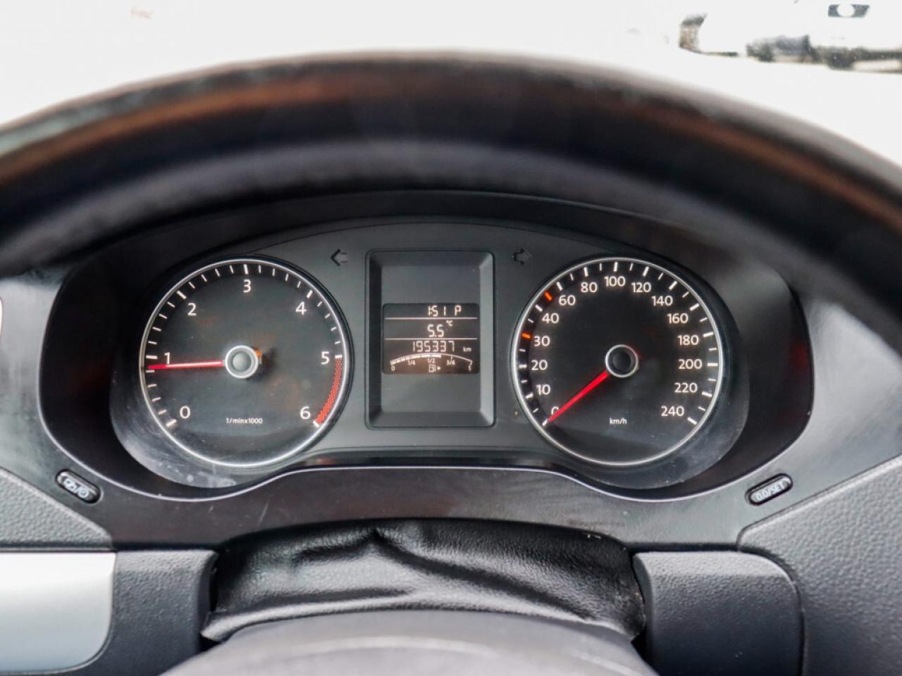 2012 Volkswagen Jetta Sedan 2.0T TDI DSG Highline Photo