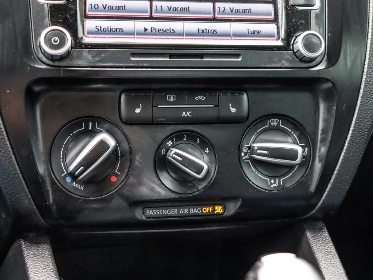 2012 Volkswagen Jetta Sedan 2.0T TDI DSG Highline Photo