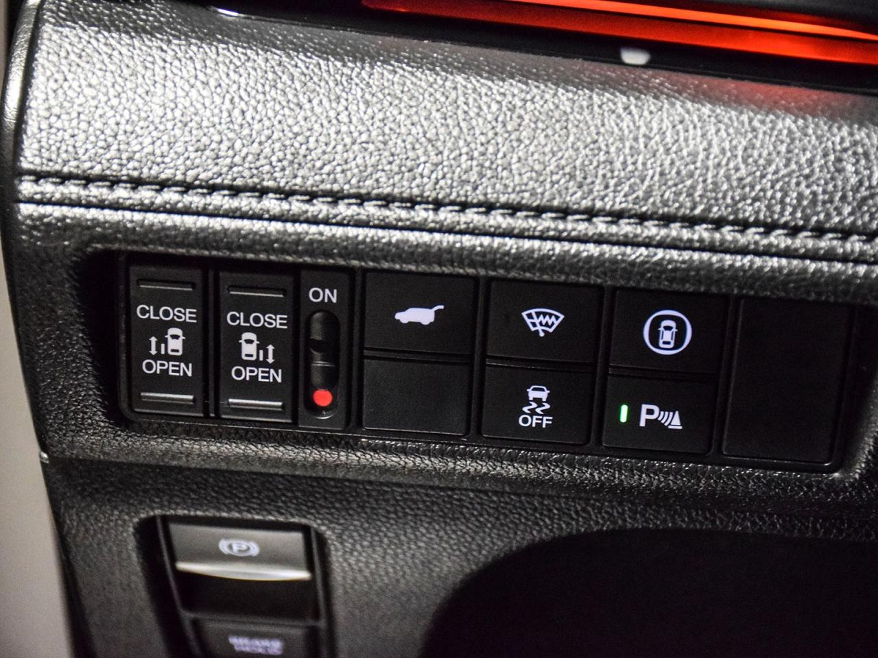 2023 Honda Odyssey Black Edition Photo