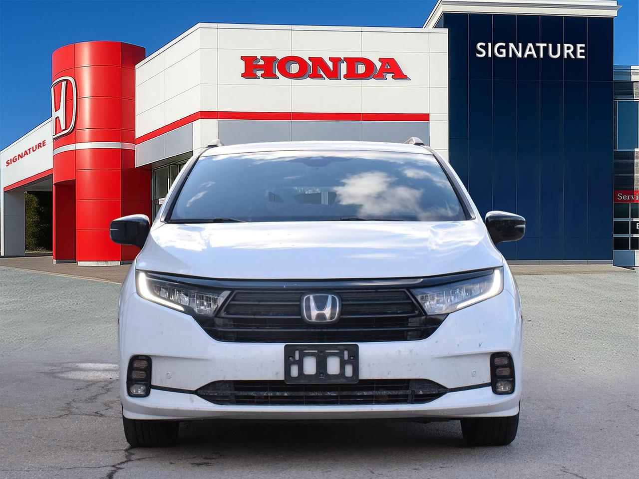 2023 Honda Odyssey Black Edition Photo