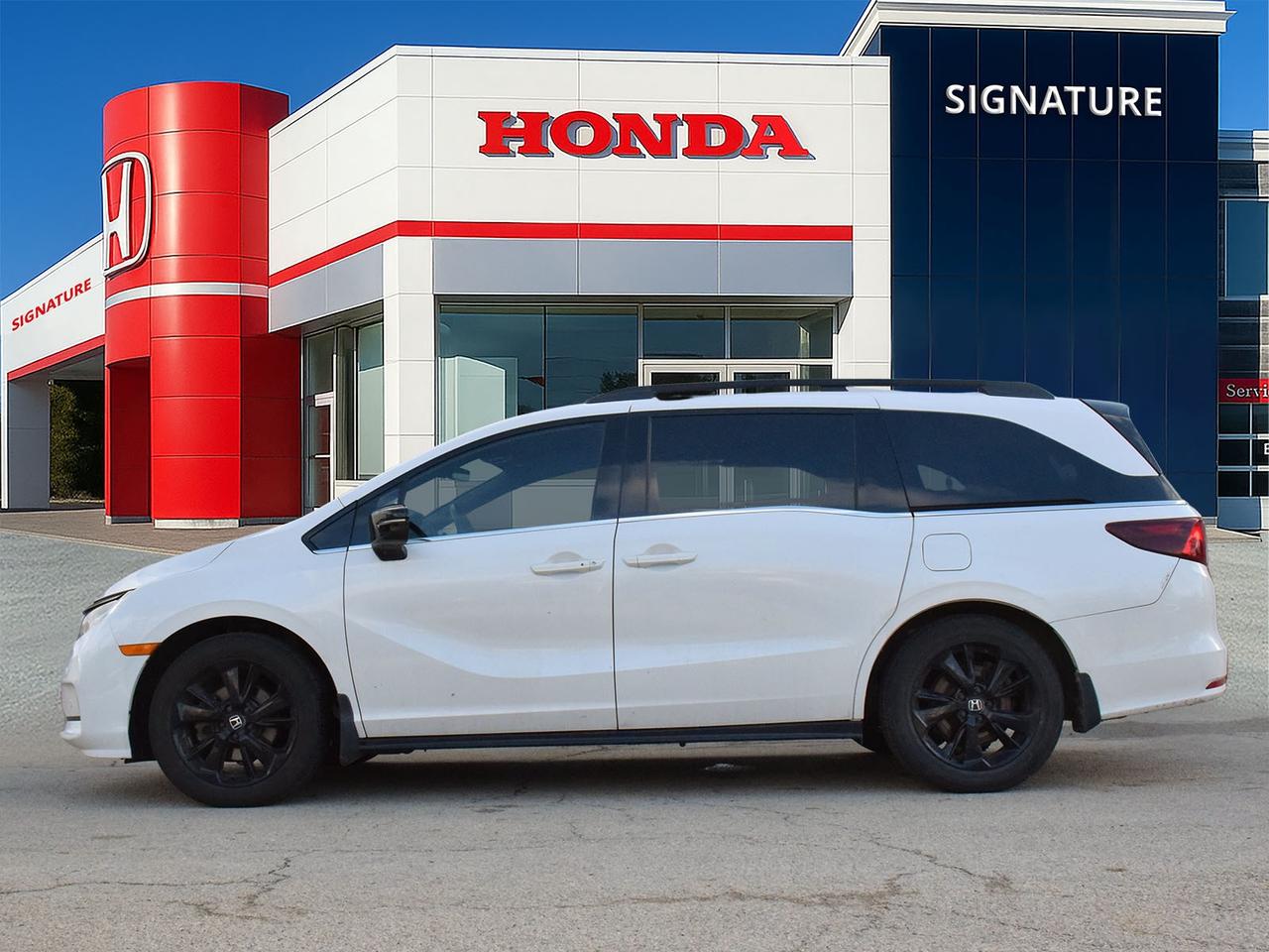 2023 Honda Odyssey Black Edition Photo