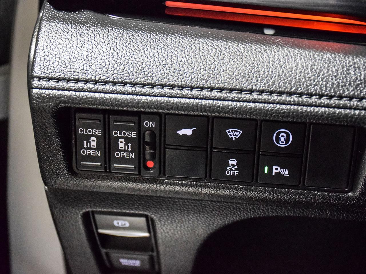 2023 Honda Odyssey Black Edition Photo