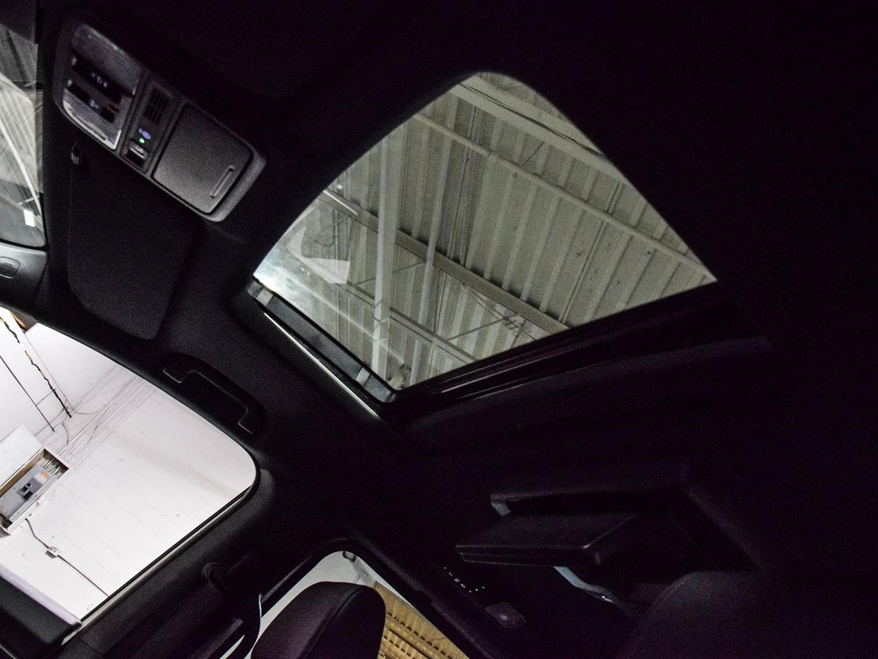 2023 Honda Odyssey Black Edition Photo