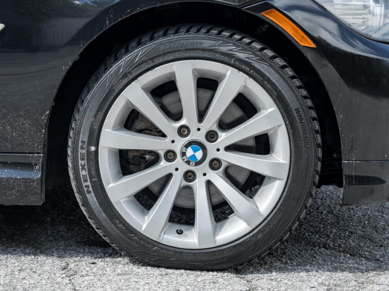 2011 BMW 3 Series 328i xDrive AWD Classic Ed Photo3