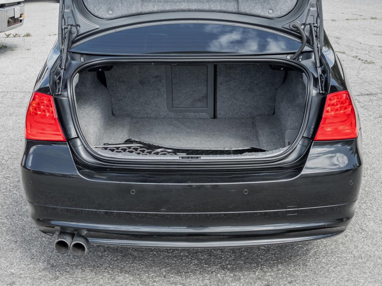 2011 BMW 3 Series 328i xDrive AWD Classic Ed Photo