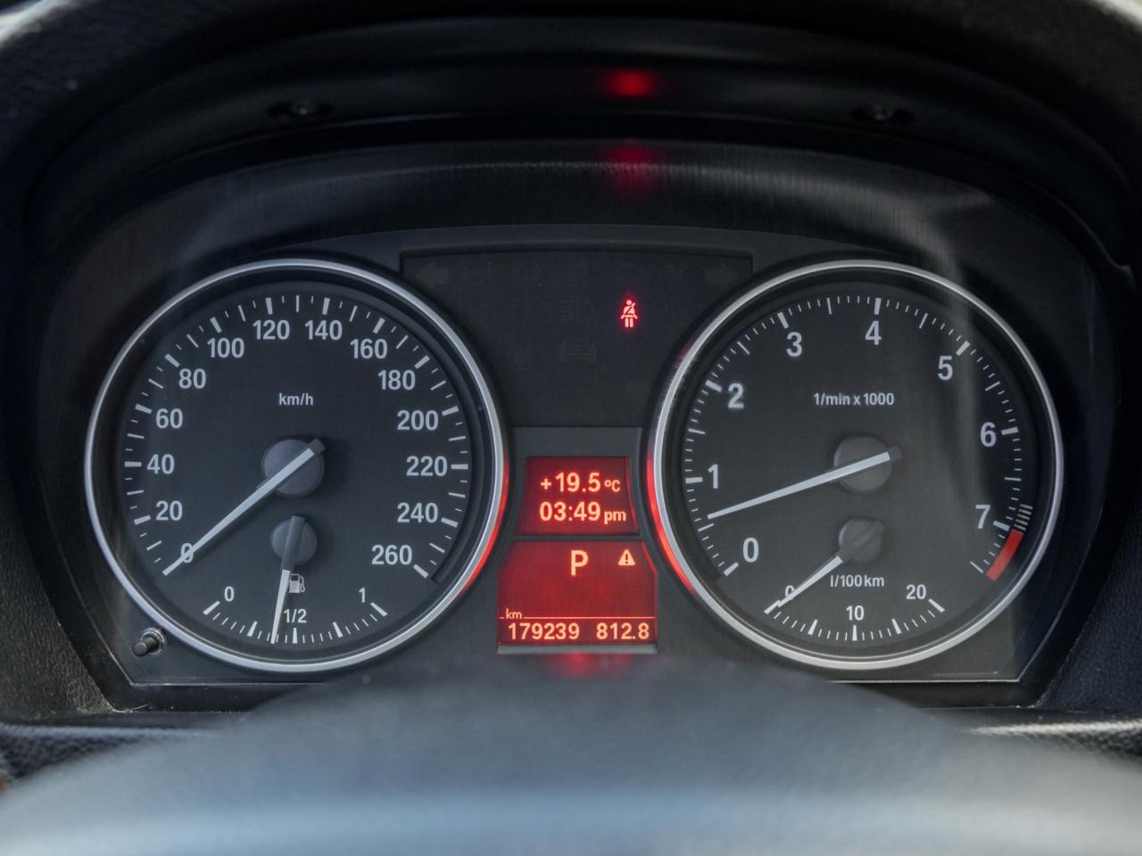 2011 BMW 3 Series 328i xDrive AWD Classic Ed Photo