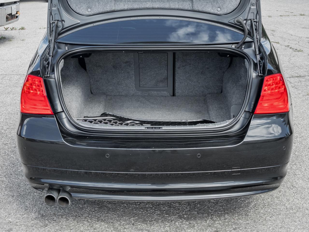 2011 BMW 3 Series 328i xDrive AWD Classic Ed Photo