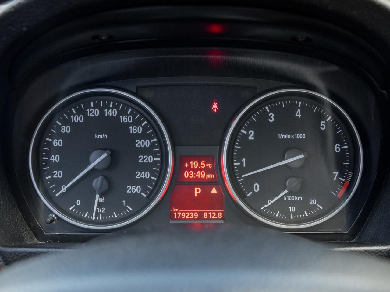 2011 BMW 3 Series 328i xDrive AWD Classic Ed Photo