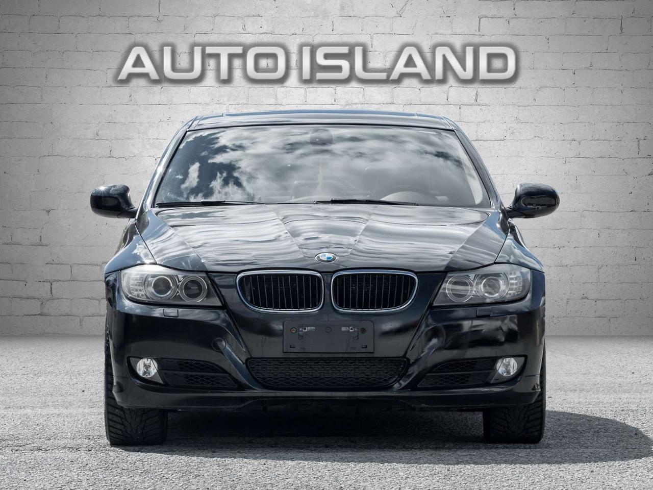 2011 BMW 3 Series 328i xDrive AWD Classic Ed Photo5