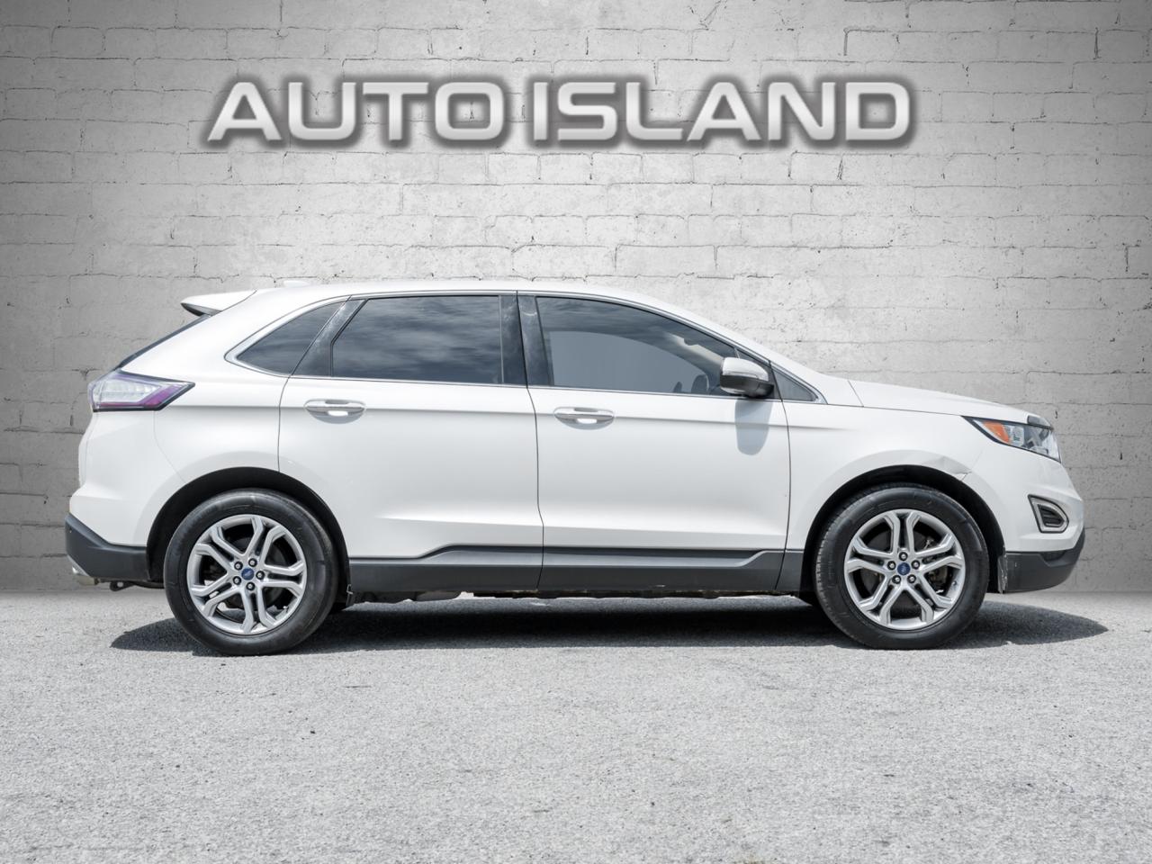 2017 Ford Edge Titanium AWD Photo