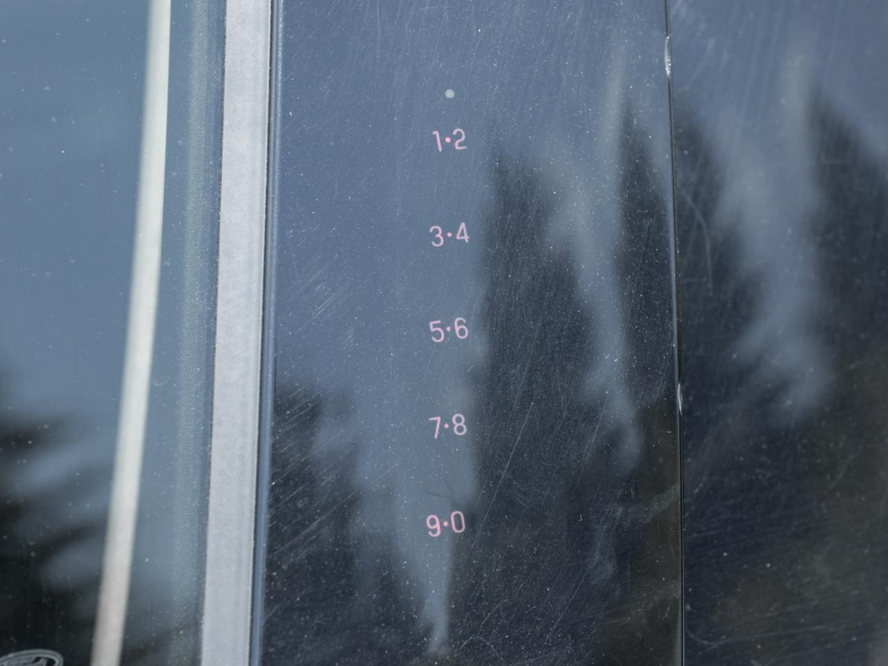 2017 Ford Edge Titanium AWD Photo2