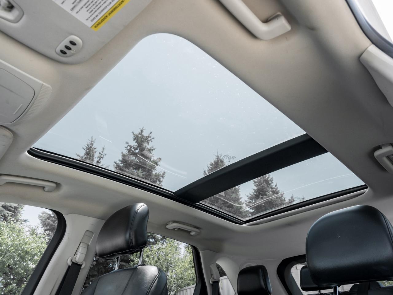 2017 Ford Edge Titanium AWD Photo