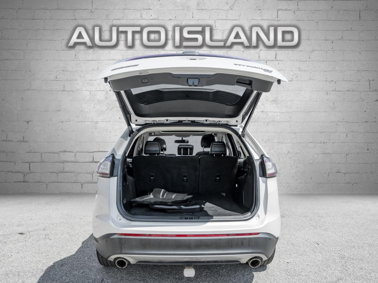 2017 Ford Edge Titanium AWD Photo