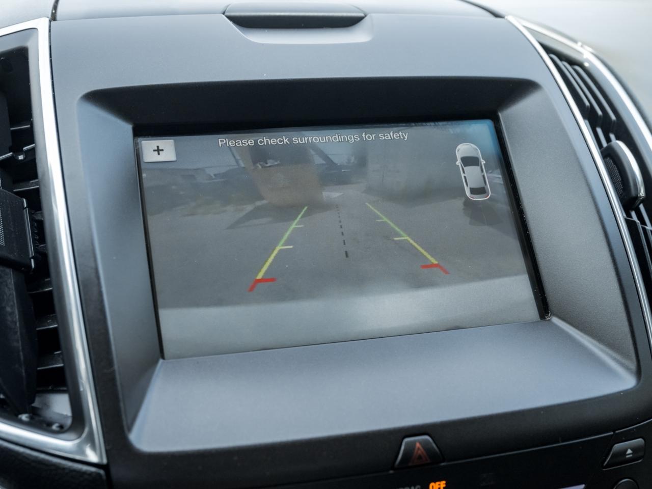 2017 Ford Edge Titanium AWD Photo