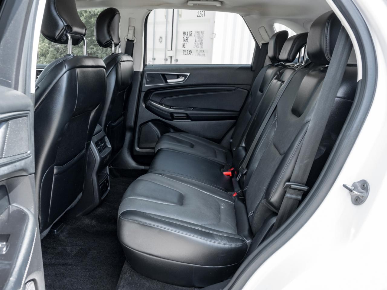 2017 Ford Edge Titanium AWD Photo