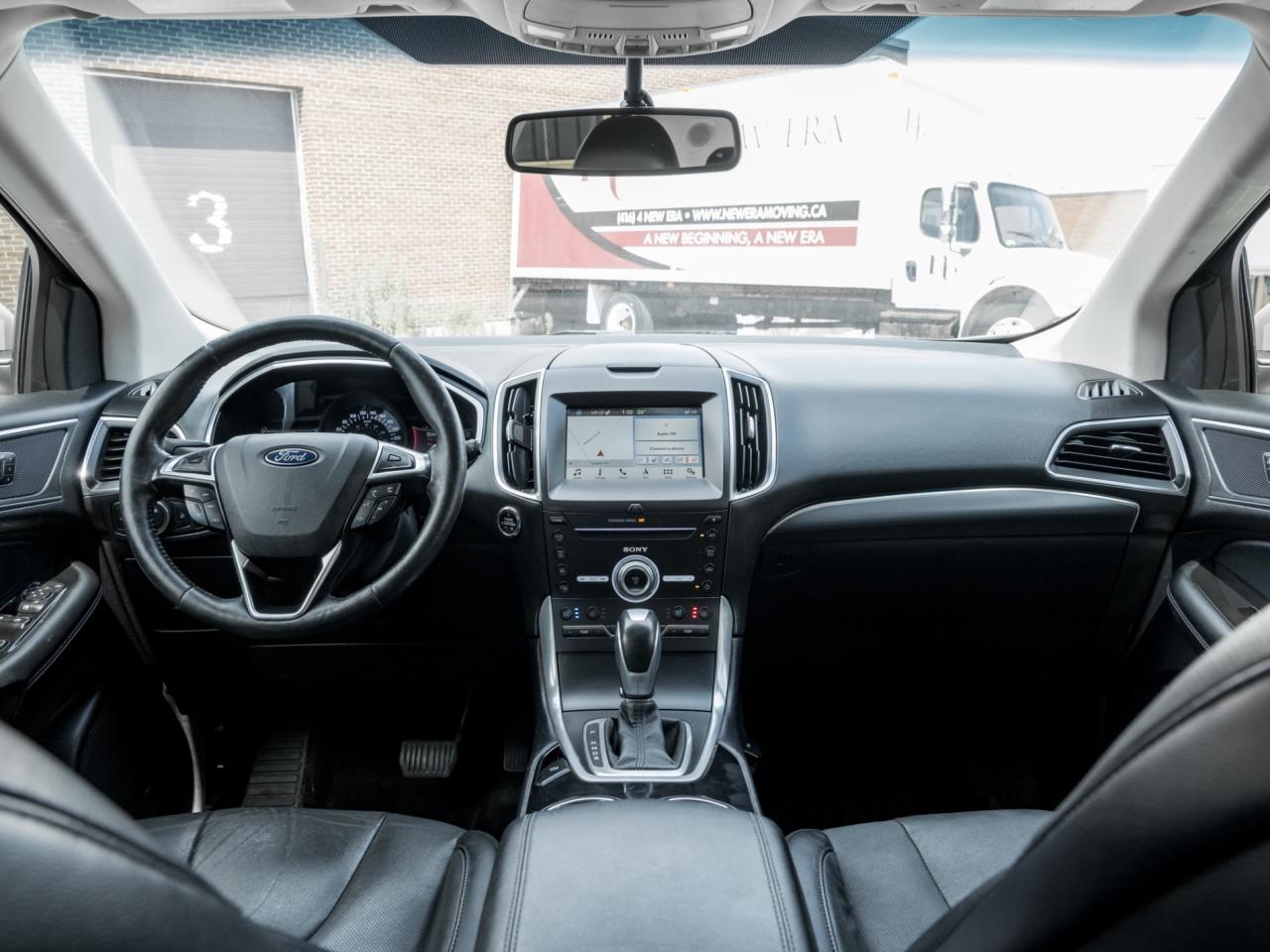 2017 Ford Edge Titanium AWD Photo