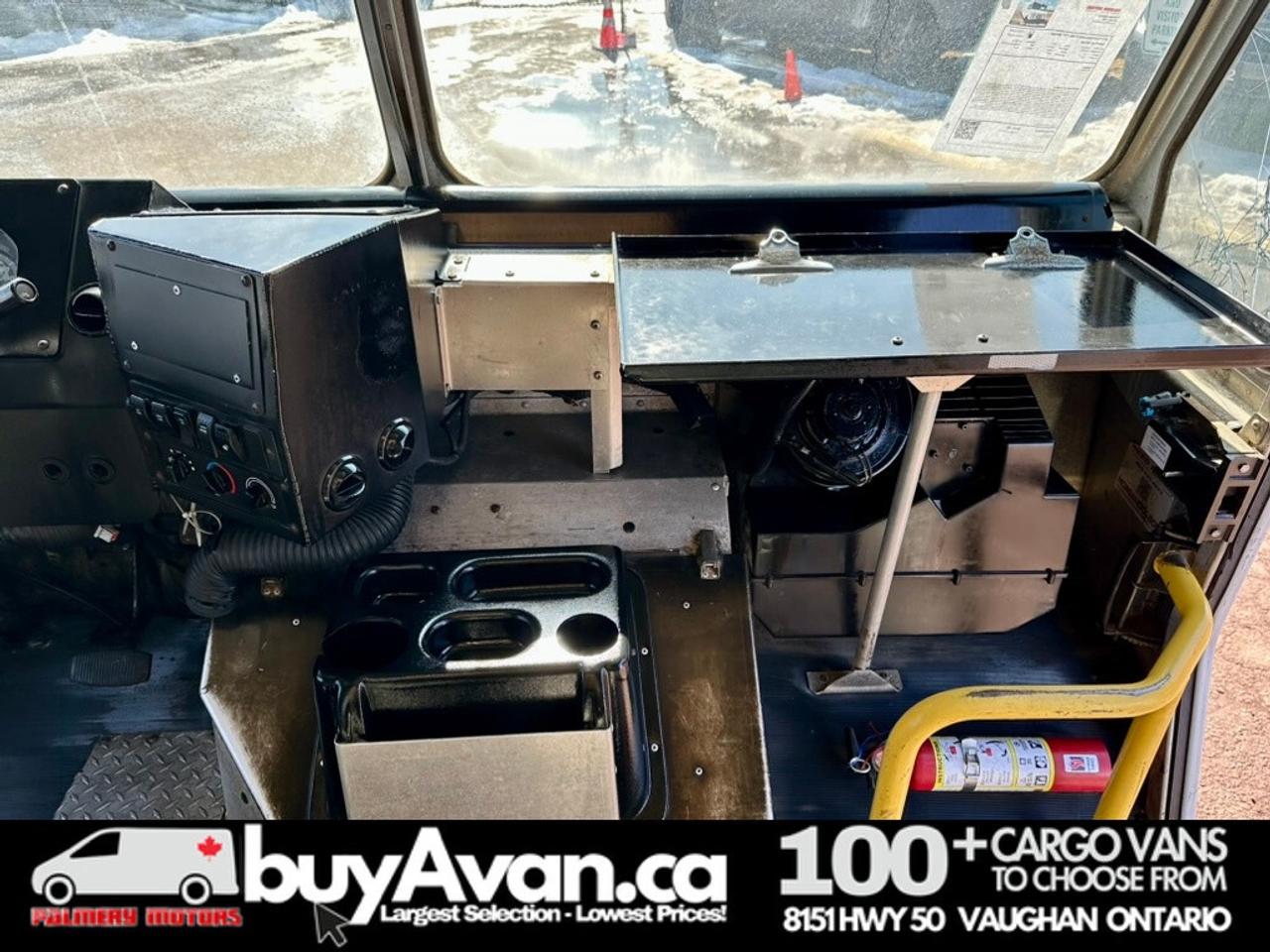 2017 Ford Econoline E-450 17FT Morgan Olson Step Van Photo