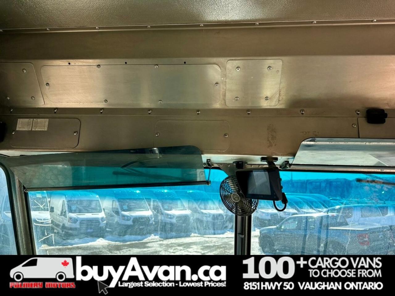 2017 Ford Econoline E-450 17FT Morgan Olson Step Van Photo