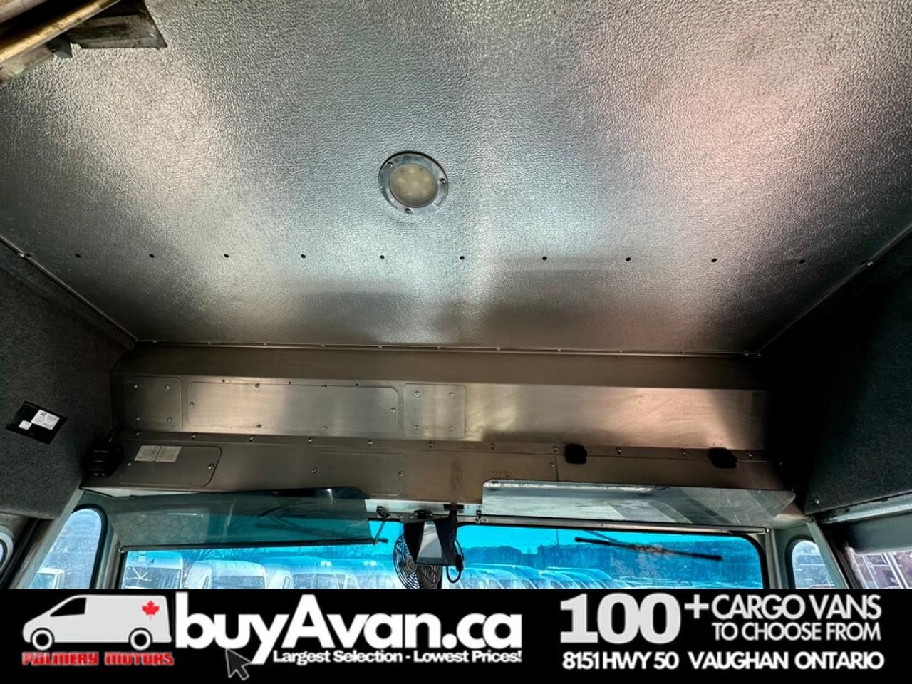 2017 Ford Econoline E-450 17FT Morgan Olson Step Van Photo