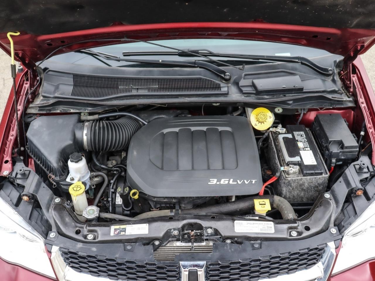 2018 Dodge Grand Caravan Canada Value Package STOW&GO Photo