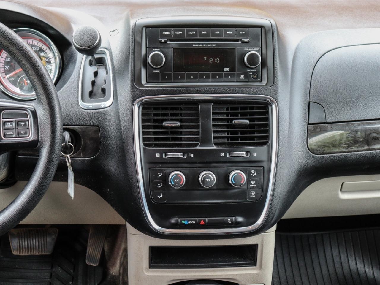 2018 Dodge Grand Caravan Canada Value Package STOW&GO Photo