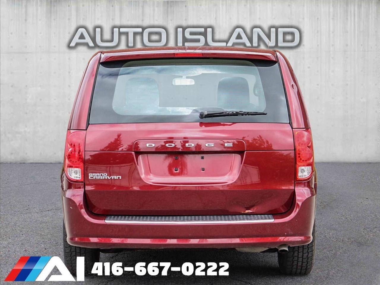 2018 Dodge Grand Caravan Canada Value Package, Stow N Go Photo